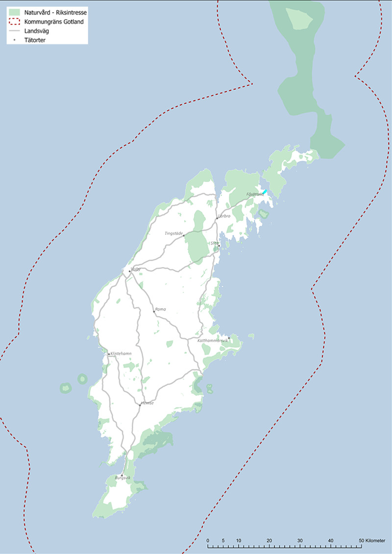 Karta över Gotland, med riksintresseområden för naturvård utmarkerade.  Teckenförklaring: Mellangrön yta: Naturvård Mörkröd kortstreckad linje: Kommungräns Gotland Grå linje: Landsväg Svarta prickar: Tätorter
