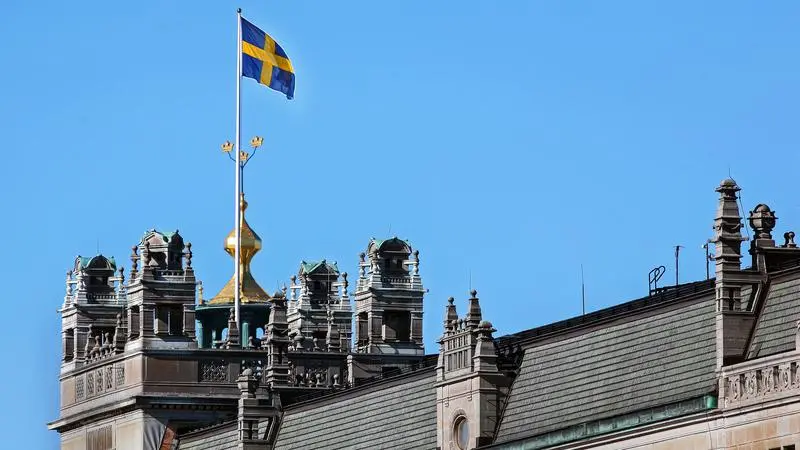 Taket på Rosenbad, svenska flaggan vajar