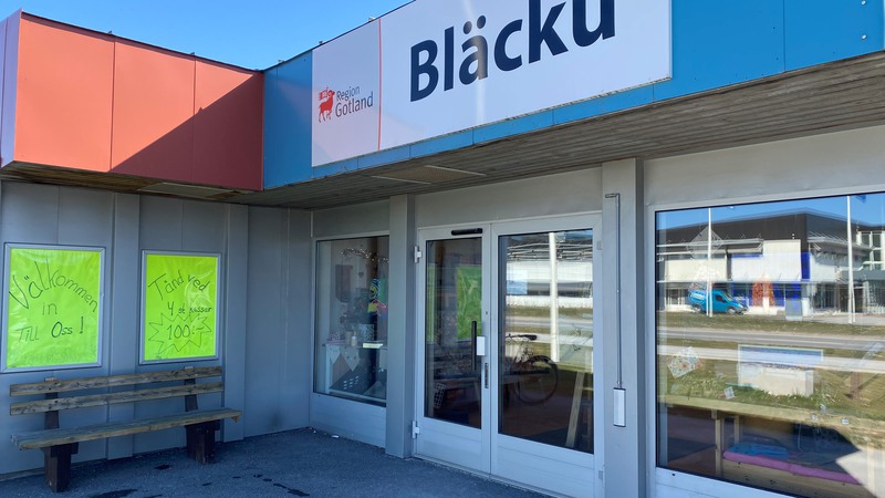 Bläcku, daglig verksamhet. Bild på entrén.